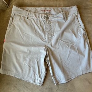 Rhone 8" RESORT SHORT in smoked pearl grey color